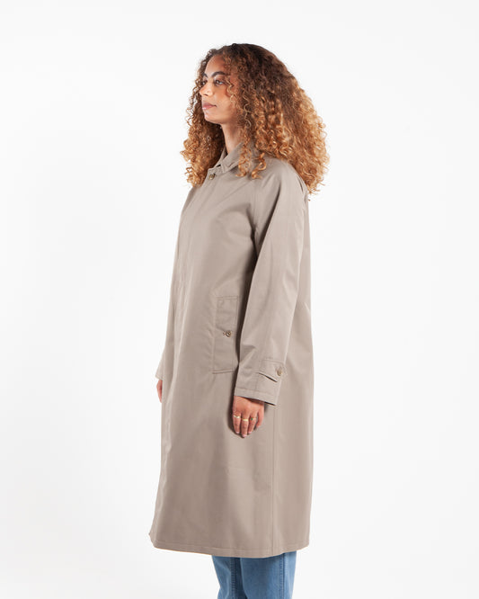 nanamica 2L Gore Tex Soutien Collar Coat Beige